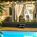 By Aix Keys Avec Jacuzzi Privatif 5 Min Des Plages Fouras Bed & Breakfast Saint-Laurent-de-la-Pree