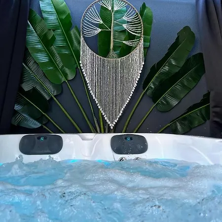 By Aix Keys Avec Jacuzzi Privatif 5 Min Des Plages Fouras فندق مبيت وإفطار