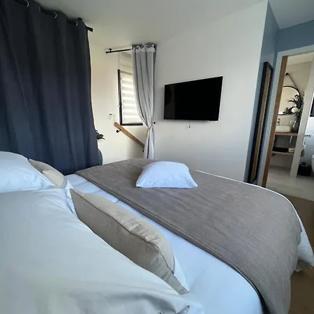 فندق مبيت وإفطار By Aix Keys Avec Jacuzzi Privatif 5 Min Des Plages Fouras