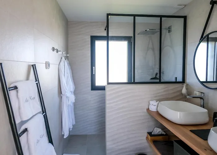 By Aix Keys Avec Jacuzzi Privatif 5 Min Des Plages Fouras 4*