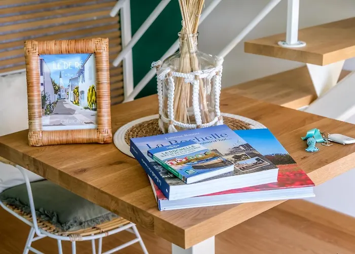 By Aix Keys Avec Jacuzzi Privatif 5 Min Des Plages Fouras Bed and Breakfast Saint-Laurent-de-la-Prée