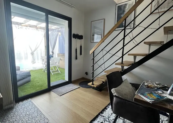 Bed and Breakfast By Aix Keys Avec Jacuzzi Privatif 5 Min Des Plages Fouras 4*